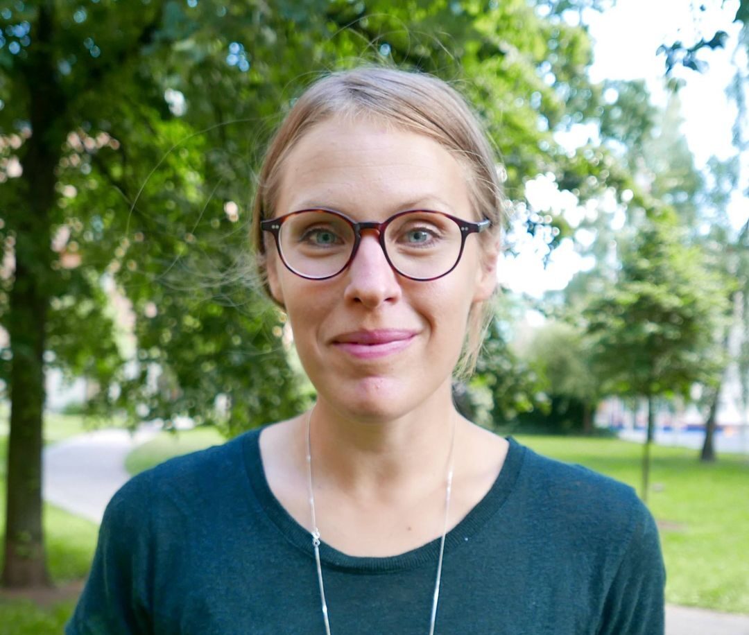 Porträttbild på Linda Teng